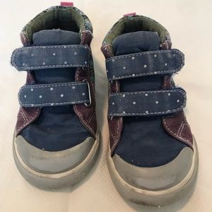 See Kai Run Size 8.5 Girl Fabric High Tops Velcro